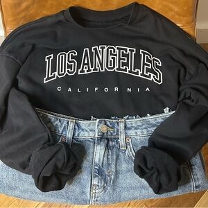 Amazon - Black and White Los Angeles sweater top